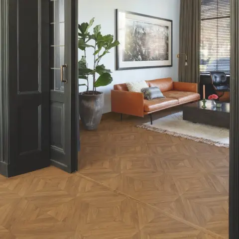 Imagen Q ST IMPRESSIVE PATTERNS-ROBLE MARRON CHEVRN IPA4162 2